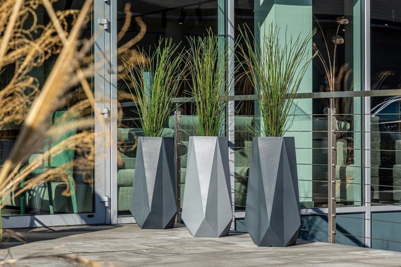 Geometryczna_donica_ogrodowa_SIENA_monumo