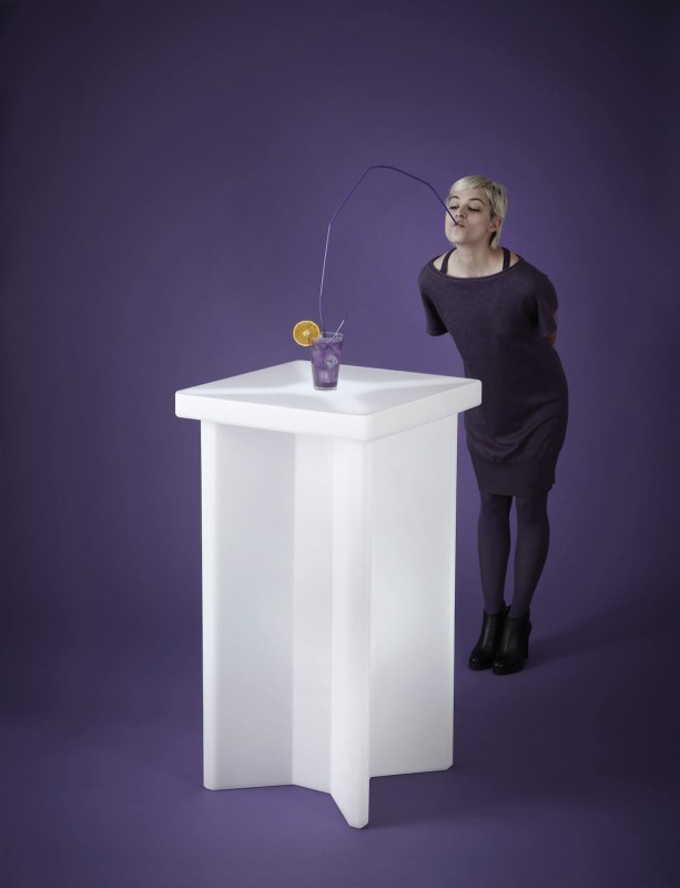 Designerski_Stół_barowy_X2_slide