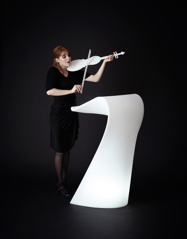 Ogrodowa_mównica_SWISH_slide