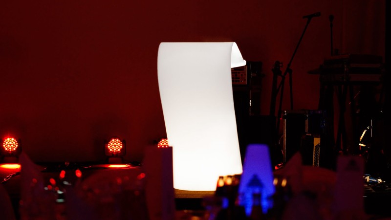 Ogrodowa_mównica_SWISH_slide