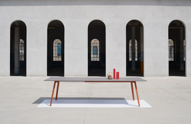 Ogrodowy_rozkładany_stół_SQUID_scab