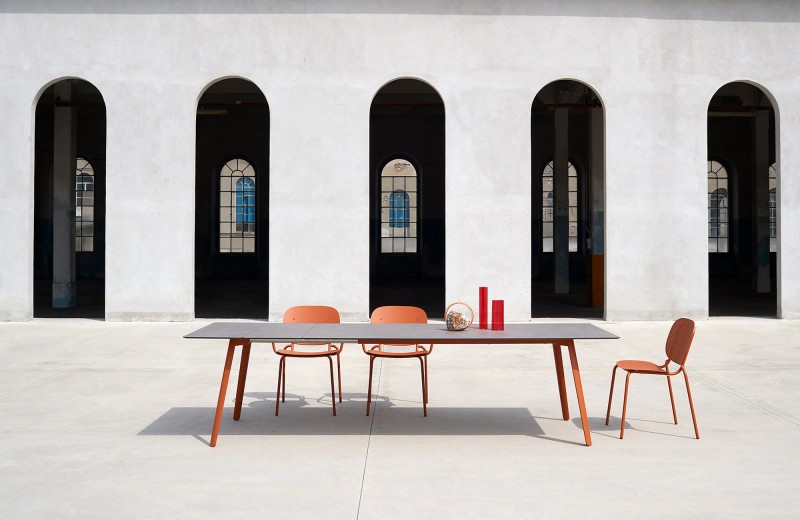 Ogrodowy_rozkładany_stół_SQUID_scab