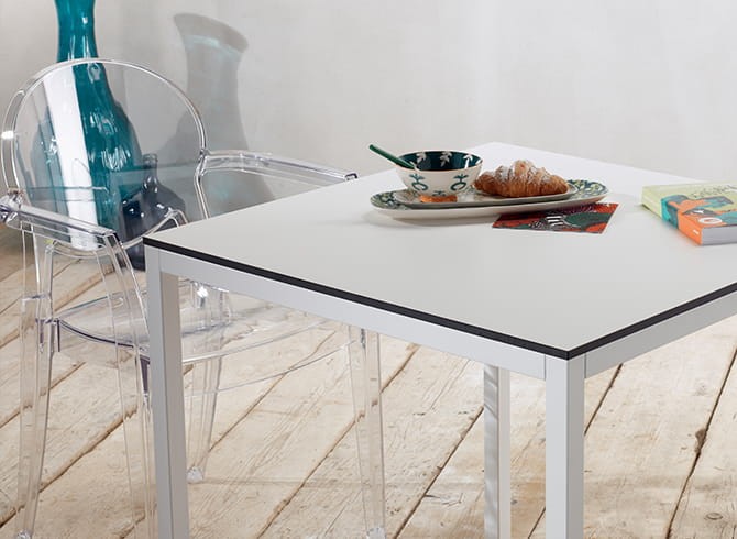 Ogrodowy_stół_MIRTO_scab