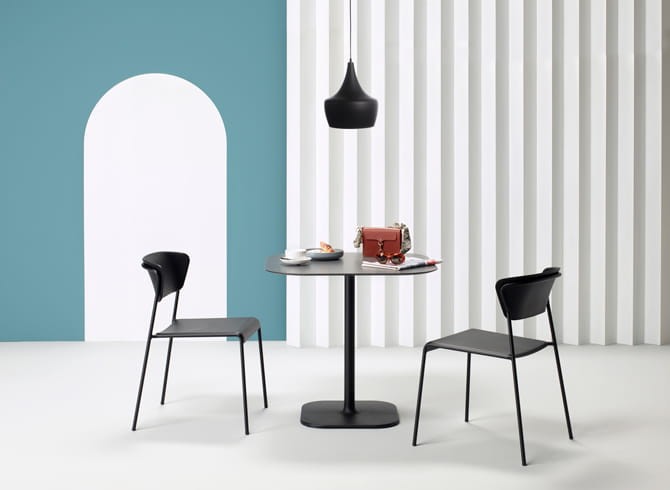 Ogrodowy_stolik_lunchowy_RHINO_scab