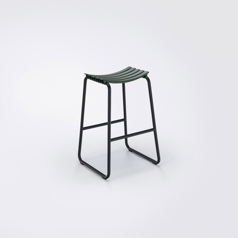 12307-1124_CLIPS_Bar_stool_Pinegreen_web.jpg