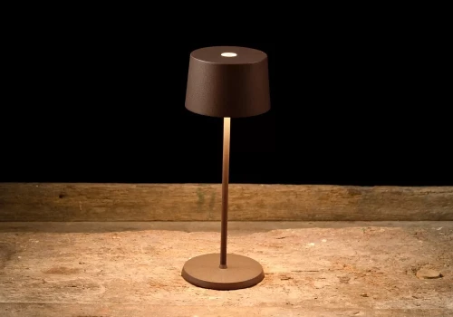 Lampka LED stołowa do ogrodu :: Zafferano  OLIVIA