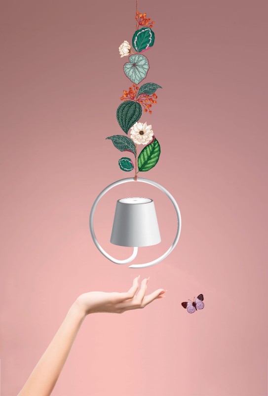 lampa_ogrodowa_USB_wiszaca_poldina_zafferano