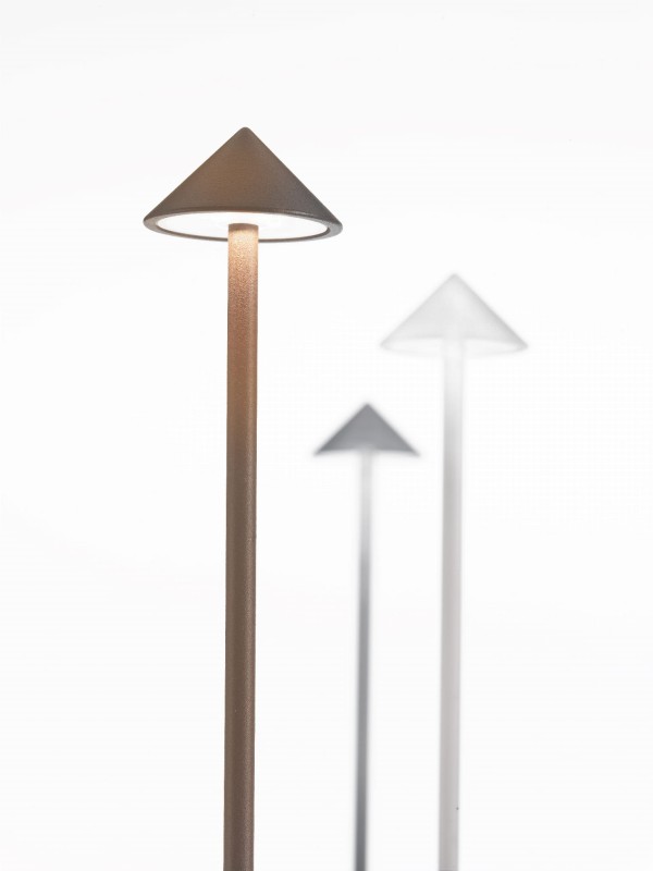 Lampka_ogrodowa_USB_PINA_zafferano