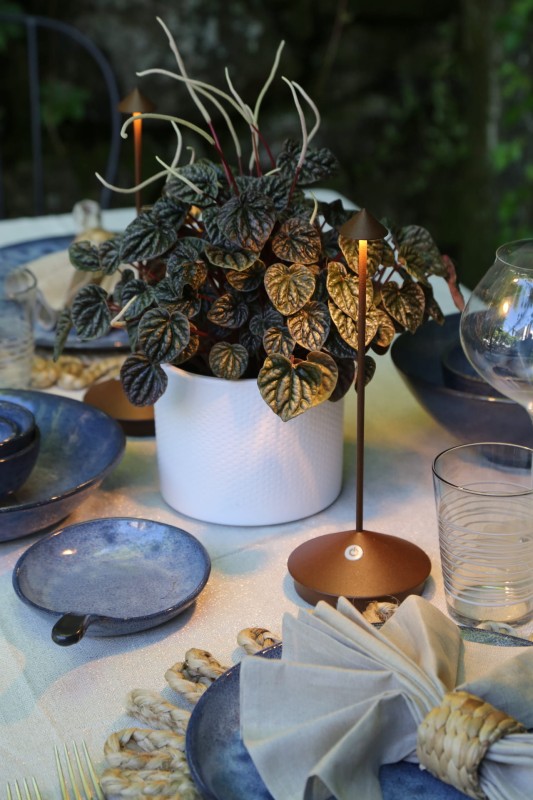 Lampka_ogrodowa_USB_PINA_zafferano