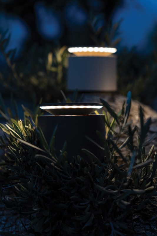 lampa_ogrodowa_USB_Zafferano_Push-up