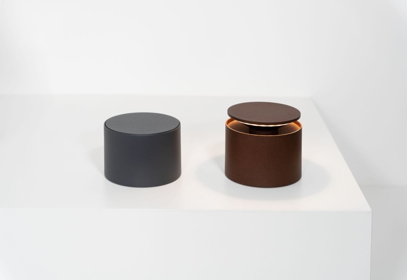 lampa_ogrodowa_USB_Zafferano_Push-up