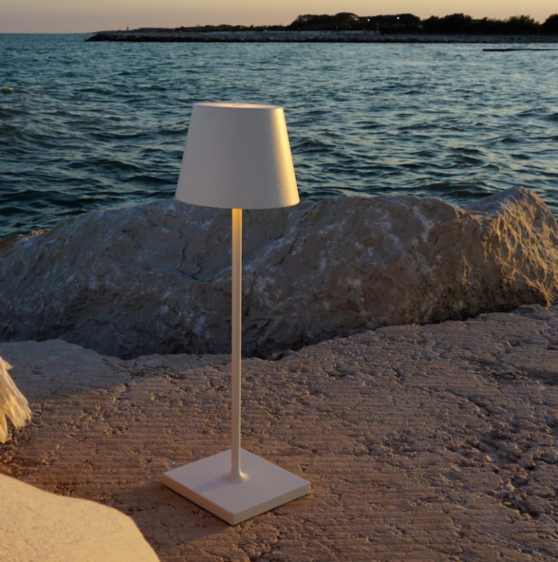 lampka_ogrodowa_LED_USB_poldina_pret-a-porter_zafferano