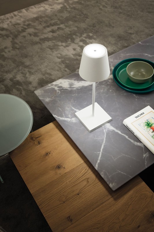 ogrodowa_lampa_stołowa_Zafferano_LED_USB_Poldina-L