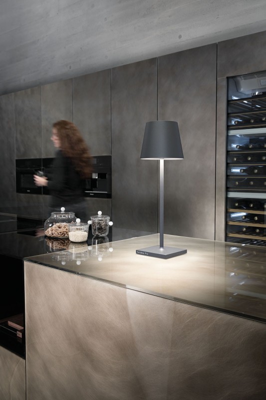 ogrodowa_lampa_stołowa_Zafferano_LED_USB_Poldina-L