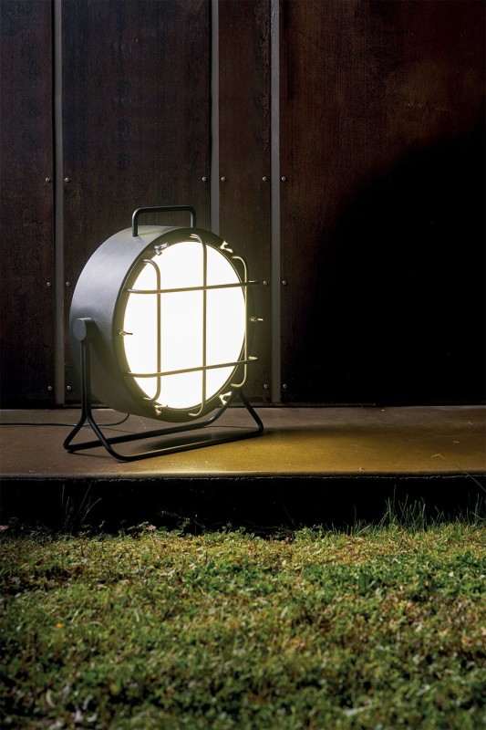 Lampa_ogrodowa_podłogowa_Cantiere_od_Zava