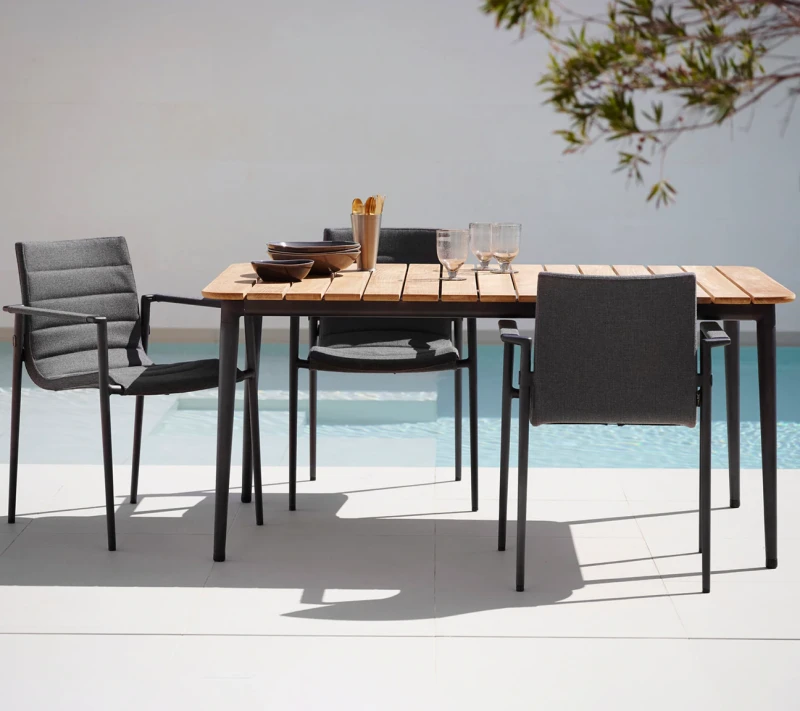 Stół_jadalniany_CORE_caneline