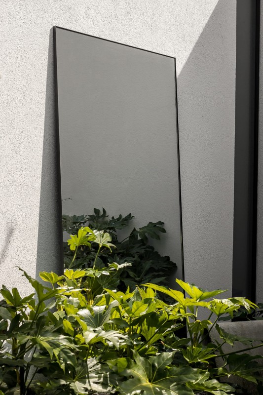 lustro_ogrodowe_outdoor_black_w_czrnej_ramie