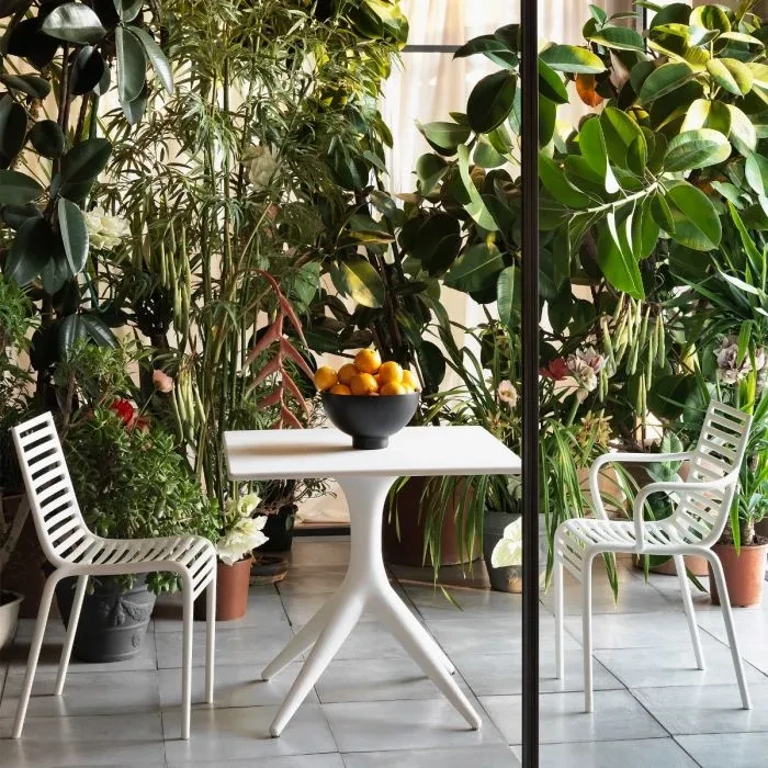 Stolik_kawowy_ogrodowy_DRIADE_APP_aranżacja