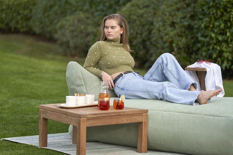 Stolik_kawowy_ogrodowy_teak_TRIANGLE