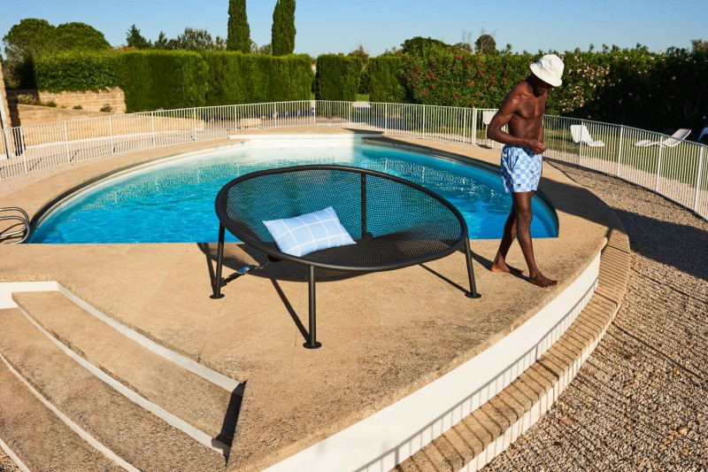 leżanka_ogrodowa_fatboy-netorious-z-poduszką-i-pokrowcem