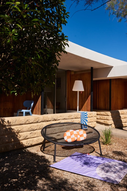 leżanka_ogrodowa_fatboy-netorious-z-poduszką-i-pokrowcem