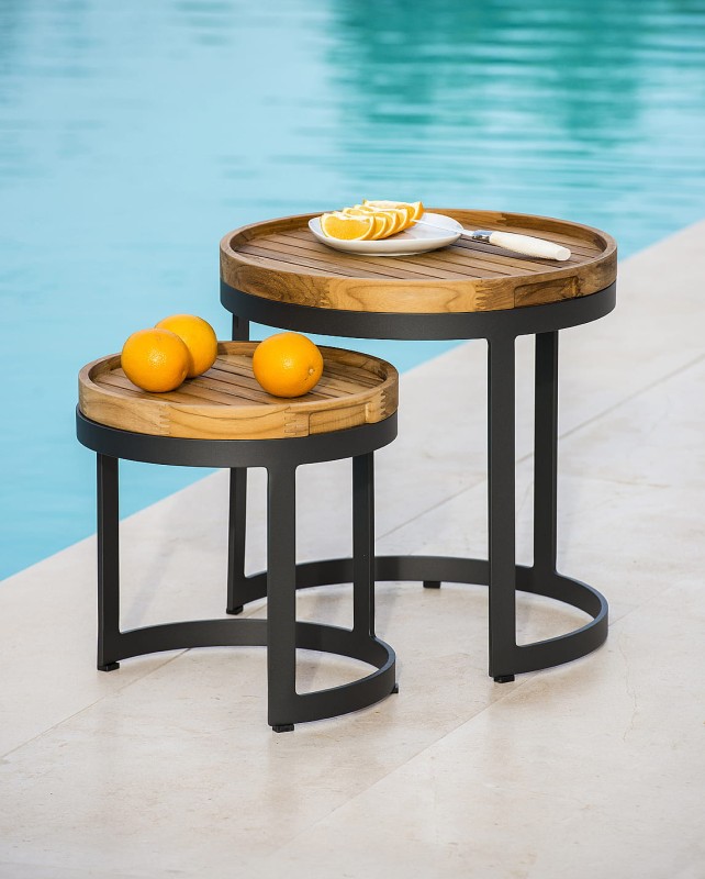 Okrągły_stolik_kawowy_ogrodowy_BERTUS_aranżacja