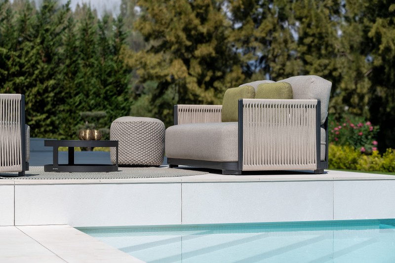 Okrągły_stolik_kawowy_ogrodowy_BURFORD