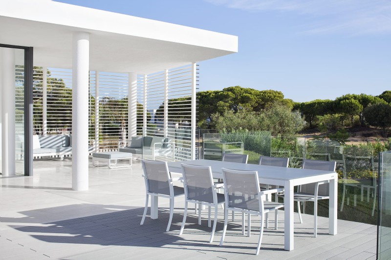 Stół_obiadowy_ogrodowy_DANLI_aranżacja