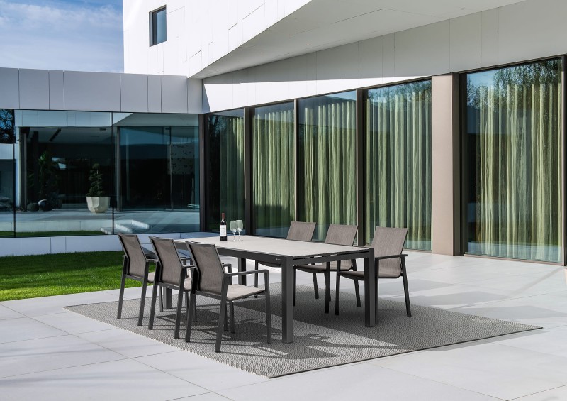 Stół_ogrodowy_rozkładany_LIVORNO_aranżacja