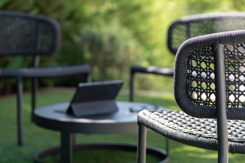 BUTTERFLY_krzesło_ogrodowe_obiadowe_aranżacja