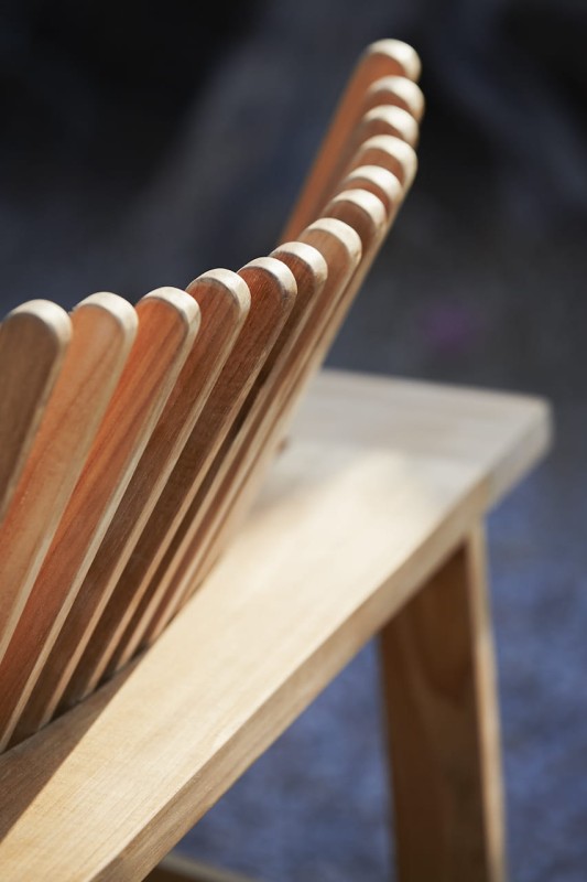 ogrodowa_sofa_z_drewna_teak_AMAZE_caneline