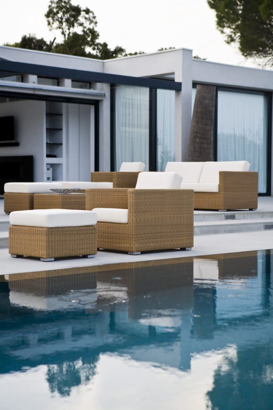 Ogrodowy_fotel_wypoczynkowy_caneline_chester_aranzacja