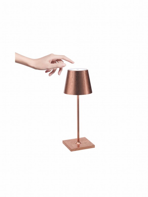 lampa_stołowa_bezprzewodowa_USB_Zafferano_Poldina-Pro_mini_copper leaf