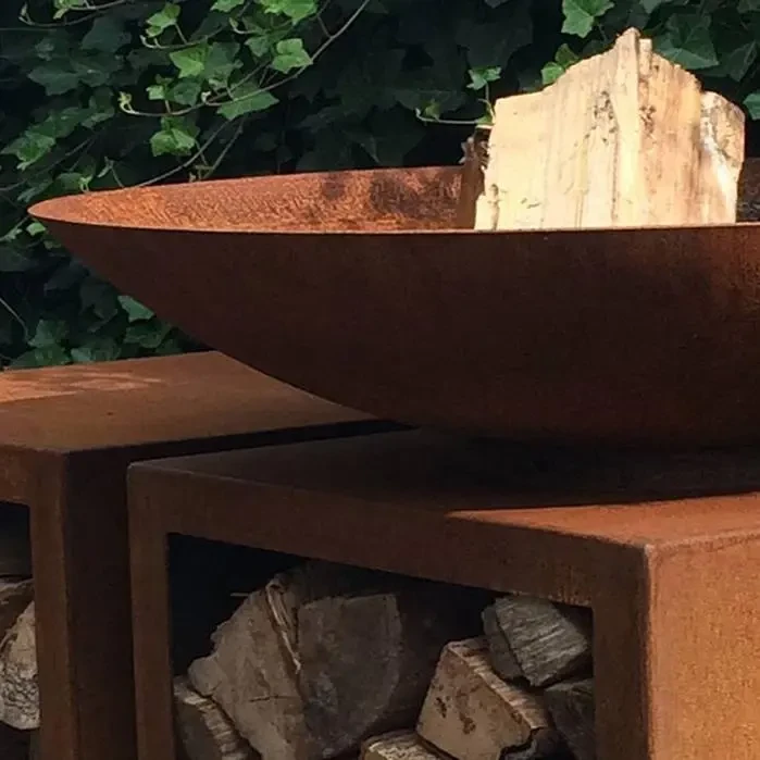 palenisko_misa_corten
