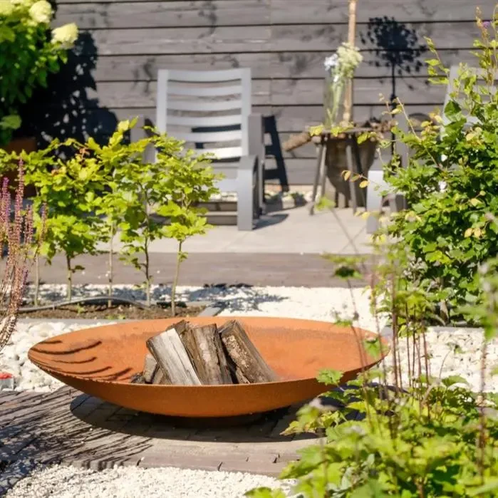 palenisko_misa_corten