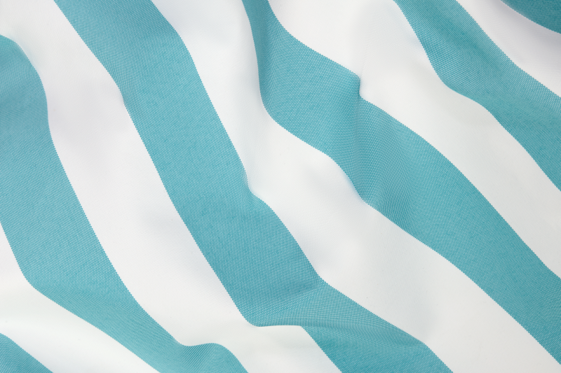 fatboy-original-outdoor-stripe-azur-closeup-02-106334.png