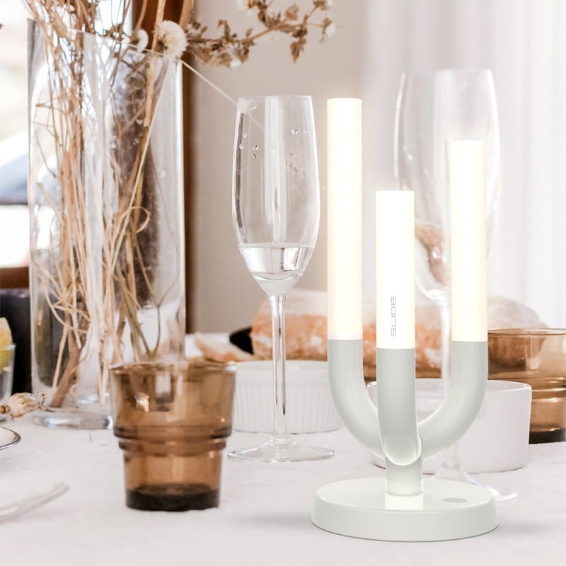 lampa_USB_luna_slide