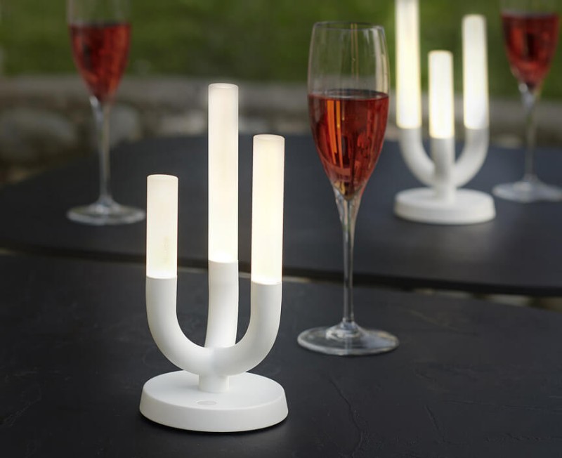 lampa_USB_luna_slide