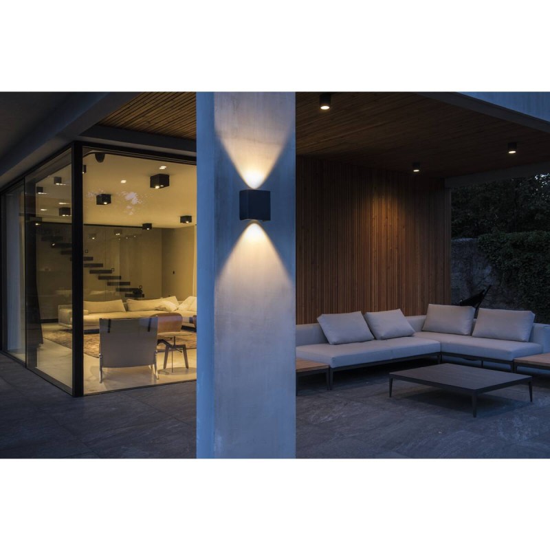 Lampa ścienna :: MANA OUT