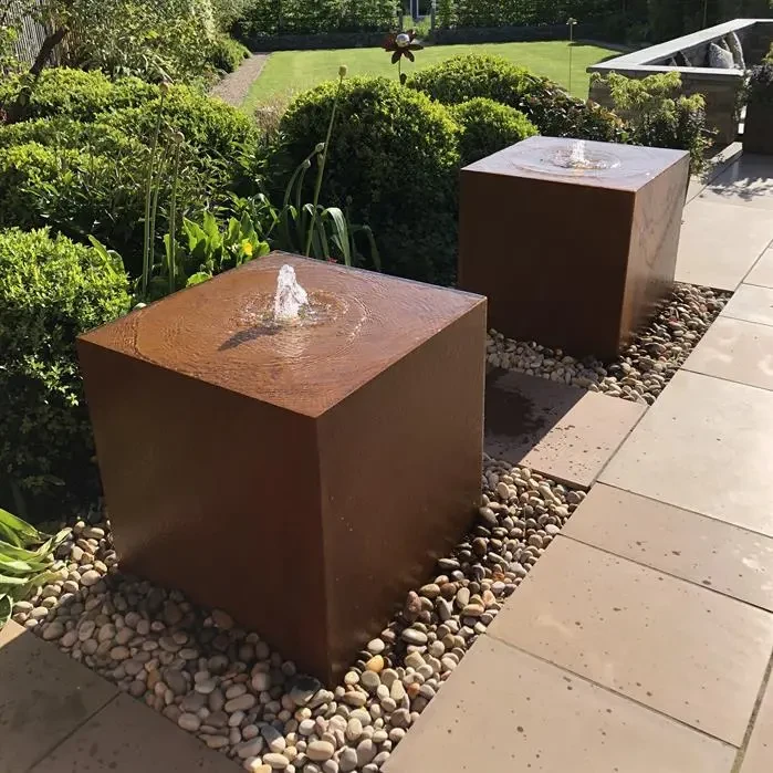 Blok wodny z fontanną i LED :: stal corten