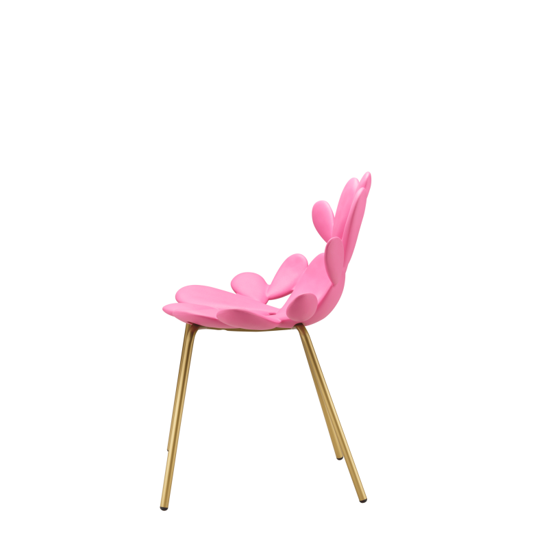 krzesło-komplet 2 sztuki-qeeboo-filicudi-chair-design-marcantonio-pink-nogi mosiądz