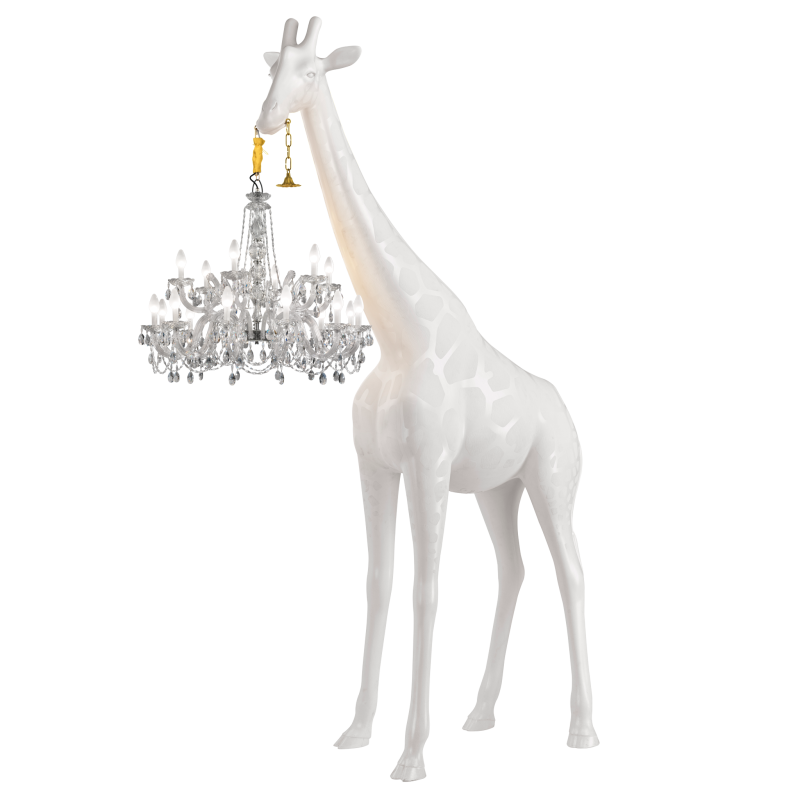 lampa-ogrodowa-qeeboo-giraffe-in-love-xl-4-meters-design-by-marcantonio-biała