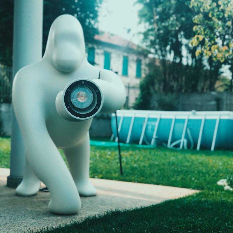 lampa-dekoracja-rzeźba-KONG-qeeboo-design-by-Stefano--Giovannoni