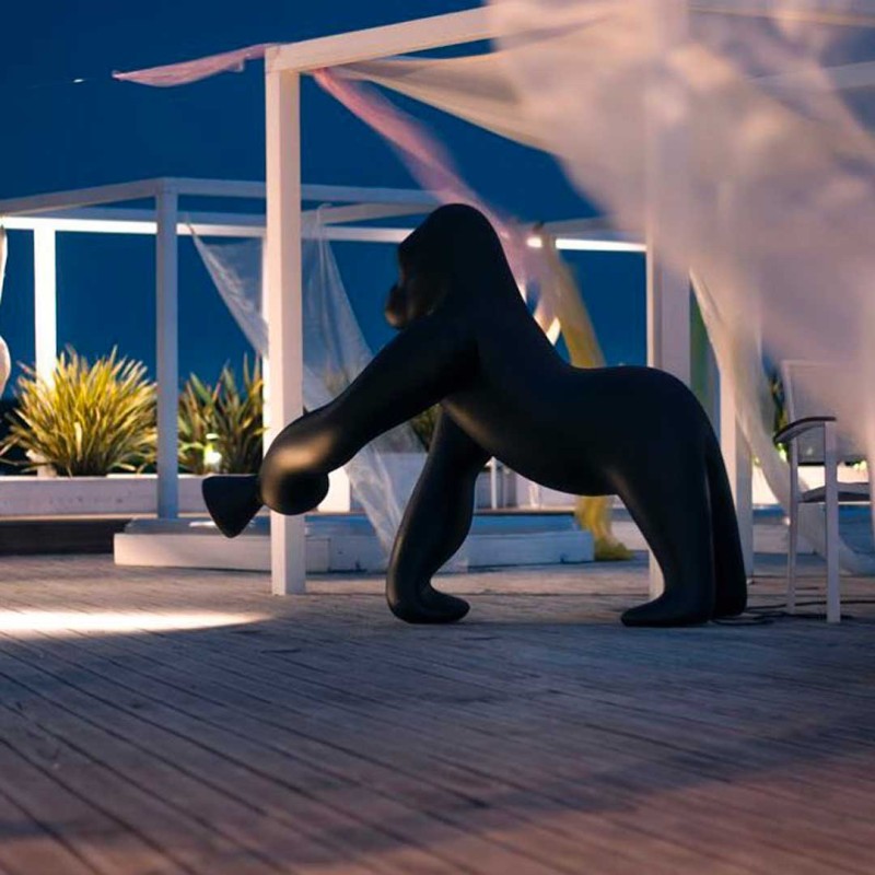 lampa-dekoracja-rzeźba-KONG-qeeboo-design-by-Stefano--Giovannoni