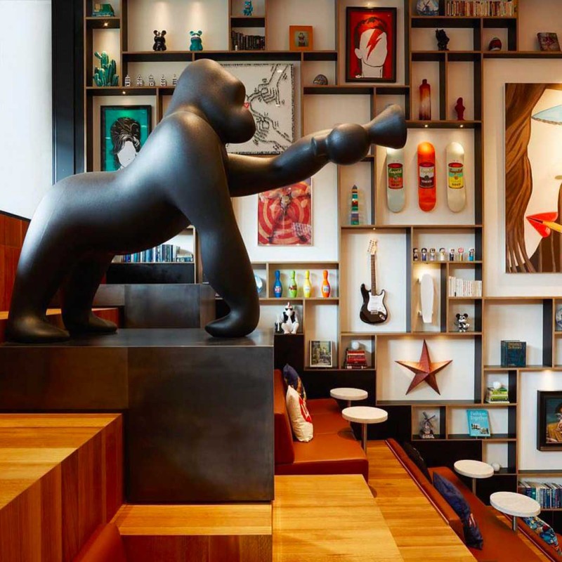 lampa-dekoracja-rzeźba-KONG-qeeboo-design-by-Stefano--Giovannoni