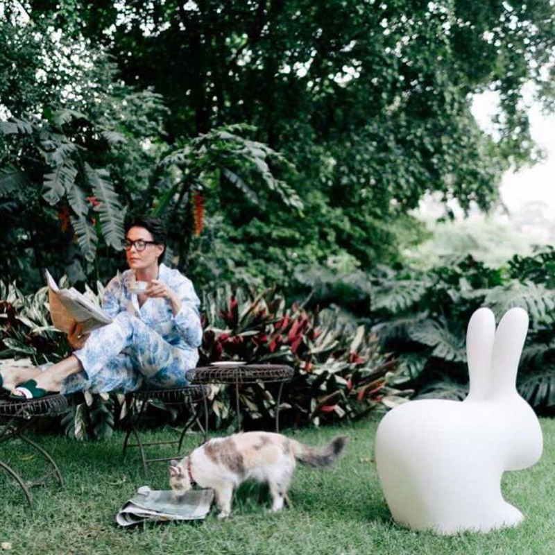 siedzisko_królik-qeeboo-rabbit-chair-by-stefano-giovannoni
