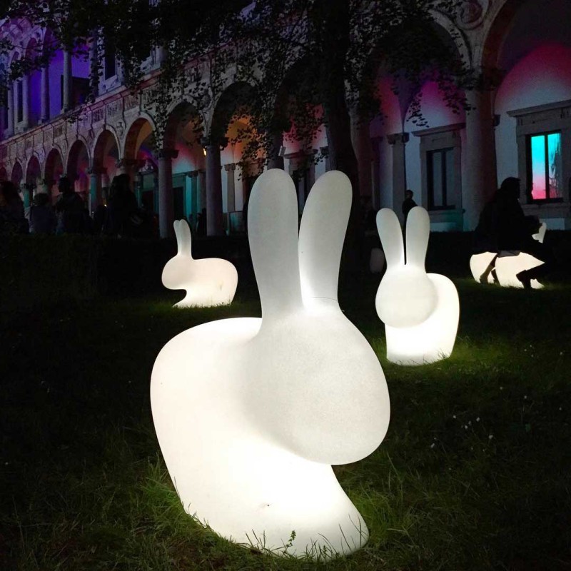 lampa-królik--qeeboo-rabbit-lamp-outdoor-led-by-stefano-giovannoni