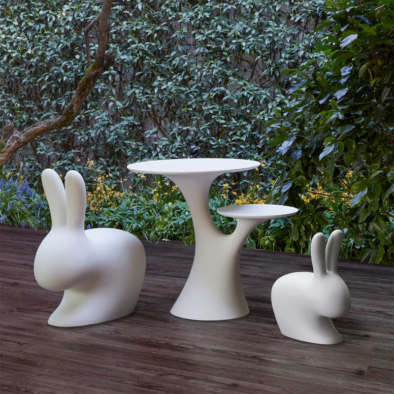 stolik-z-dwoma-blatami-qeeboo-piero-fasanotto-michele-branca-rabbit-tree-design-stefano-giovannoni