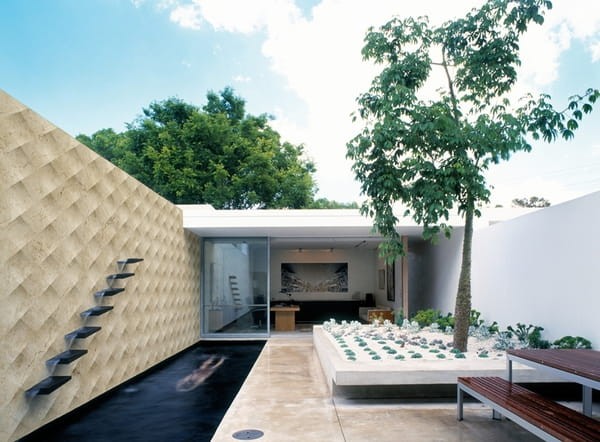 wallanddeco-embossed-2013.jpg