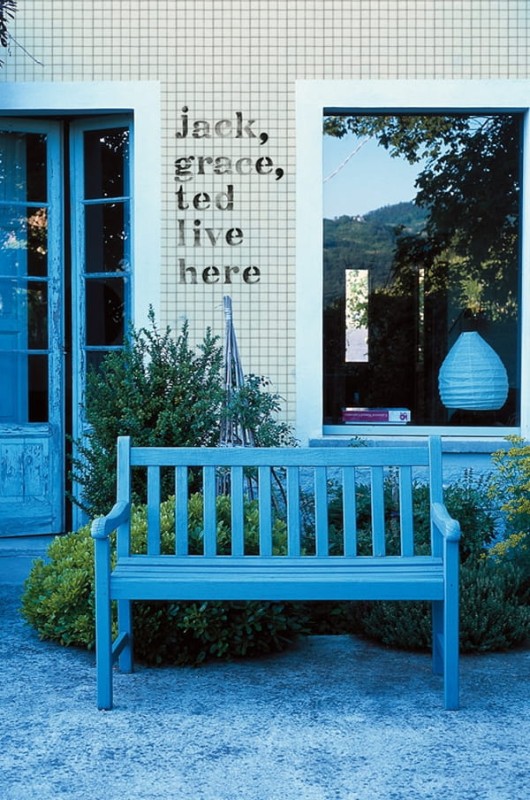 wallanddeco-live-here-2012.jpg